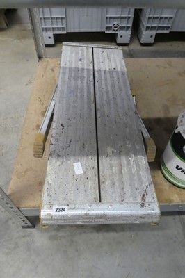 Lot 2324 - Aluminium decorators platform stand