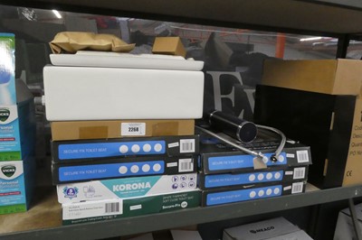 Lot 2268 - Large quantity of various toilet seats with...