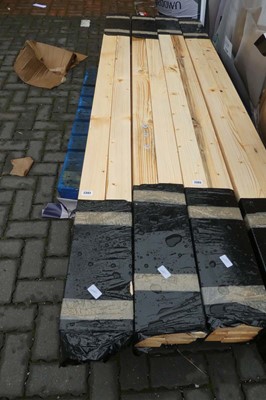 Lot 2392 - 20 lengths of 2.4m 4x2 timber