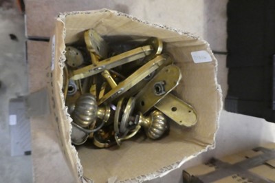 Lot 2346 - Box of brass door handles