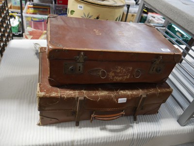 Lot 1567 - 2 brown fibre board suitcases