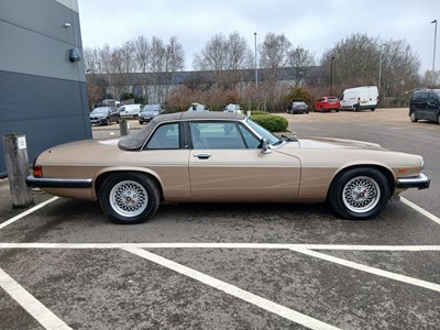 Lot (D1 GAW) 1986 Jaguar XJSC V12 HE 2-door sports...