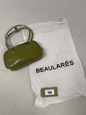 Lot Beaulares handbag in green with dust bag