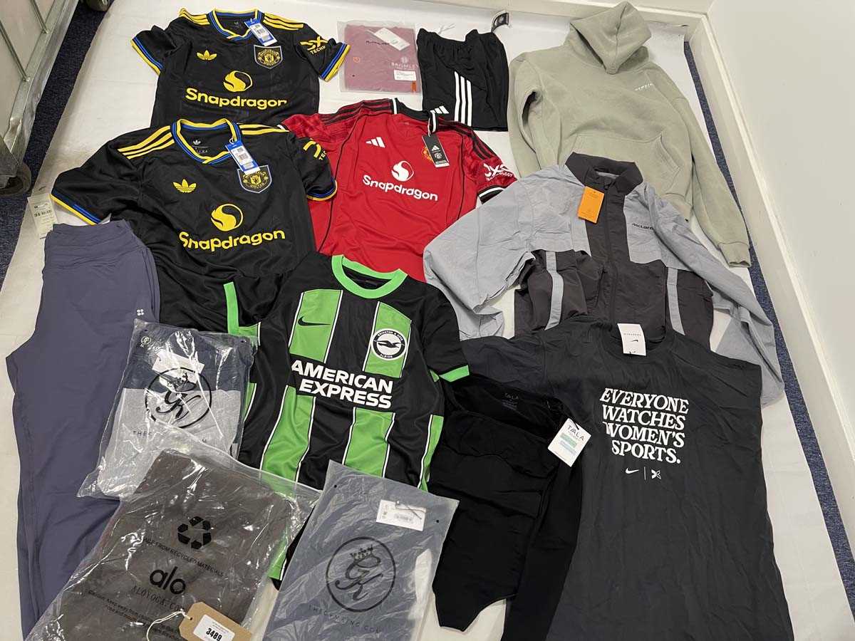 Lot Selection of sportswear to include Gym King,...