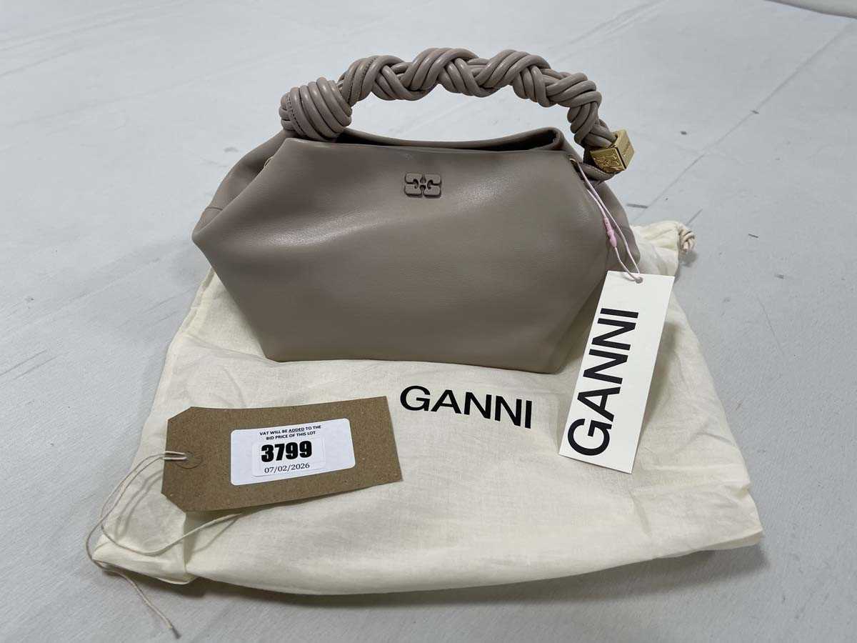 Lot Ganni handbag in oyster grey with dust bag