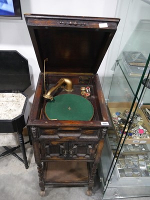Lot 1003 - Dark oak cased gramaphone by Cliftophone