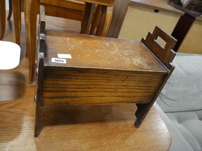 Lot 1025 - Small oak foot stool with storage