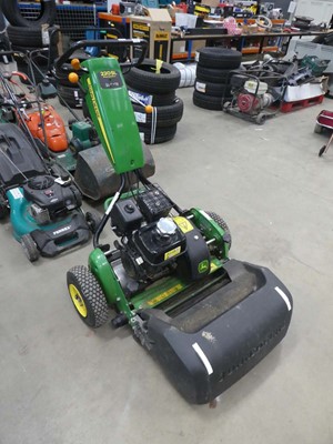 Lot 4114 - John Deere 220SL Precision cut walk behind...
