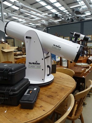 Lot 5161 - Sky Watcher Classic 200p telescope with...