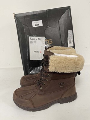 Lot Ugg UK9 buttie distressed boots in brown - boxed