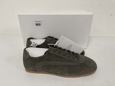 Lot COS UK6 trainers in grey - boxed