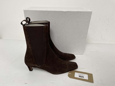 Lot Arket UK6 heeled boots in brown - boxed