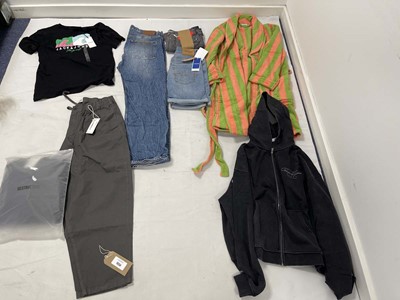 Lot Selection of clothing to include Destructive,...