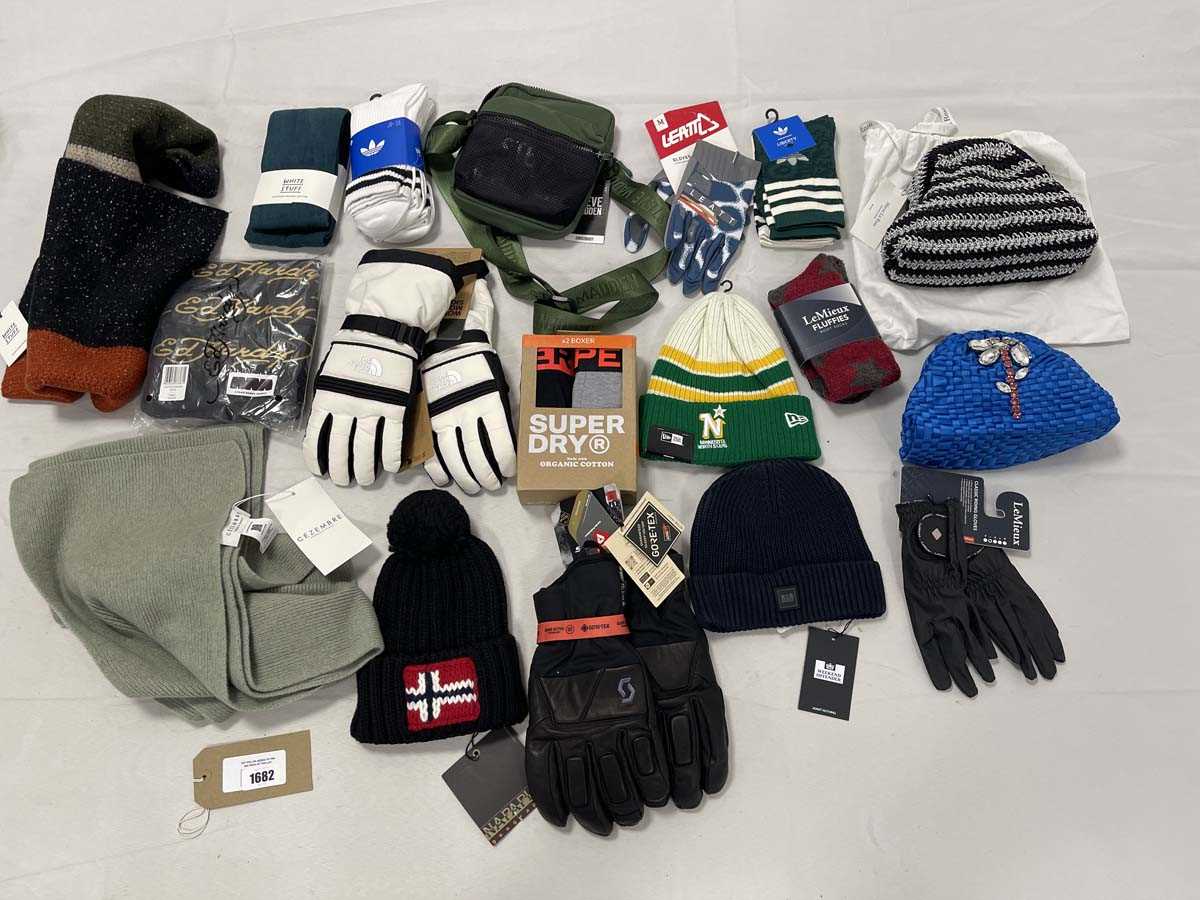 Lot Selection of designer accessories to include...