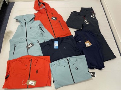 Lot Selection of clothing to include Scott, Mammut...