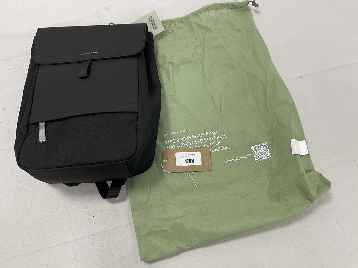 Lot Kapten & Son fyn all black backpack with dust bag