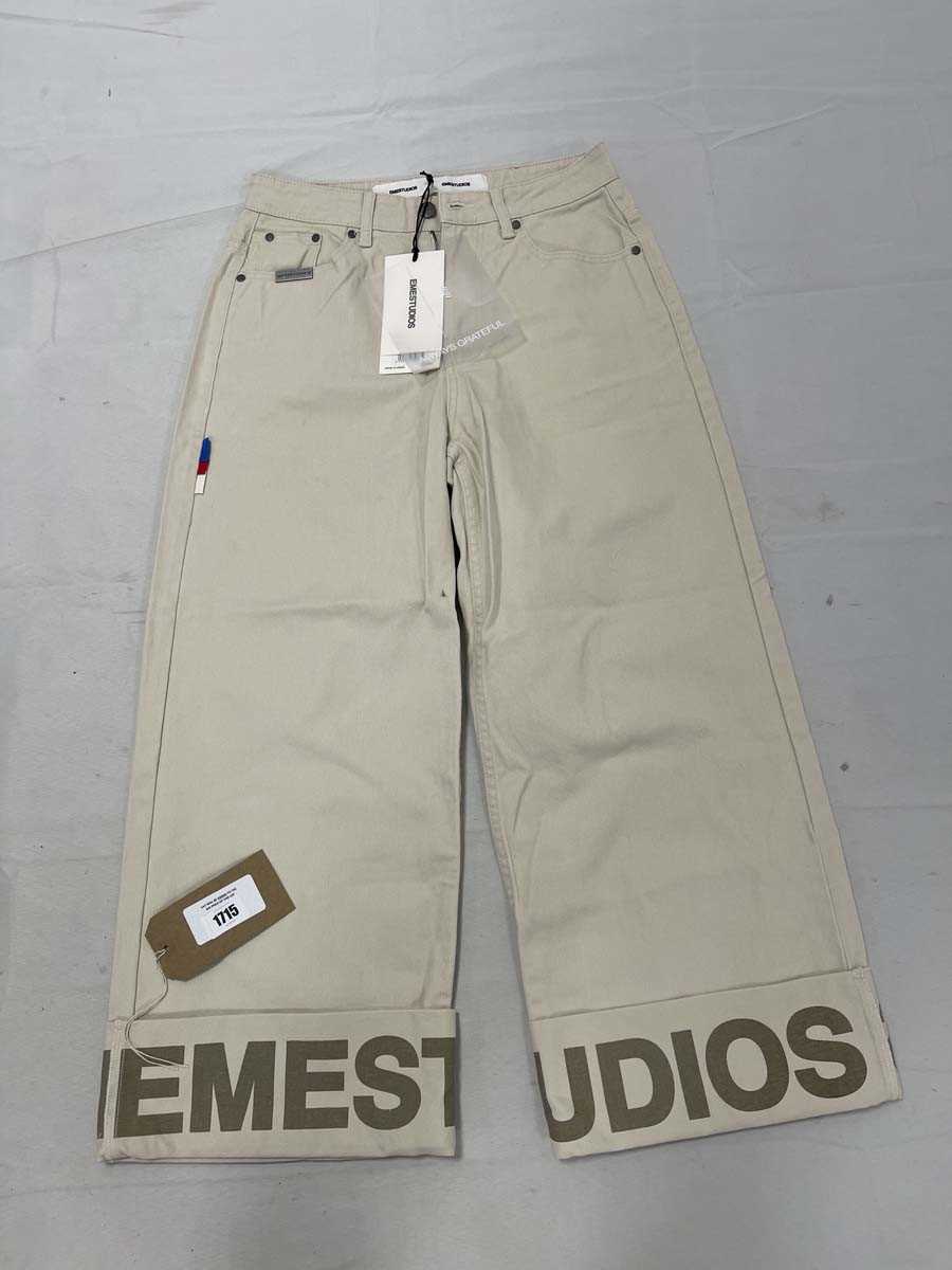 Lot Always Grateful Emestudios riot turned off...