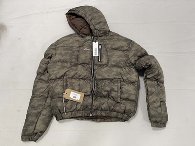 Lot Strides reversible snake camouflage puffer...