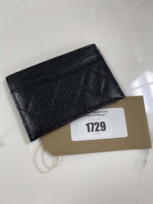 Lot Chanel matelasse caviar skin card holder in black