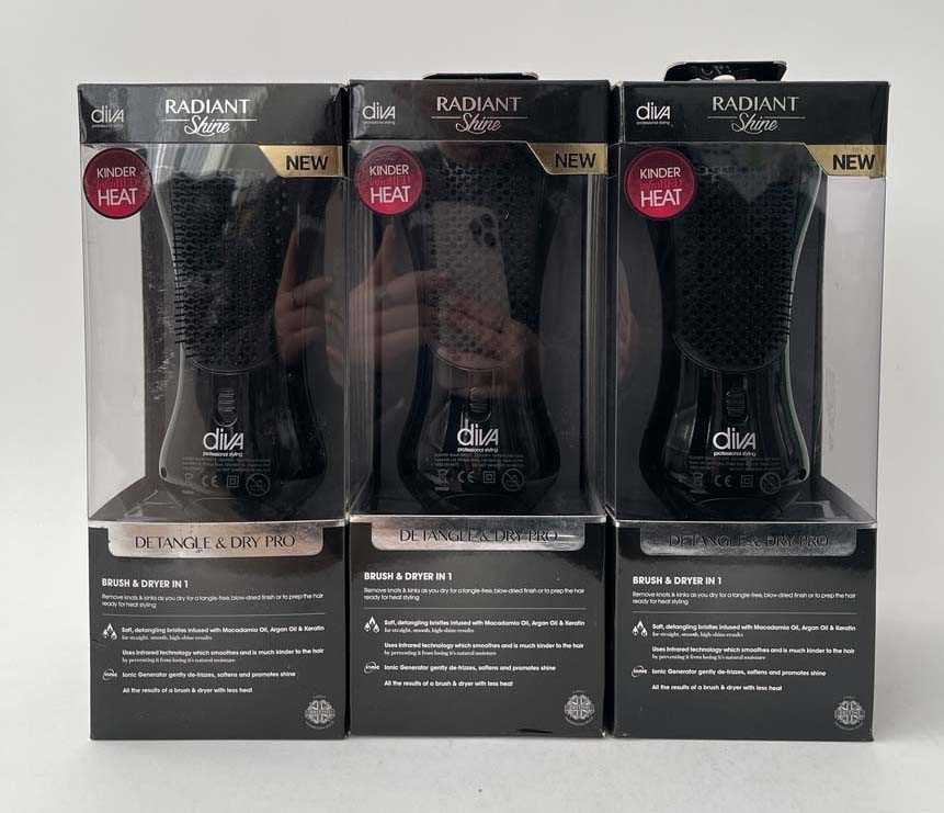 Lot 3x Diva Radiant Shine Detangle & Dry Pro