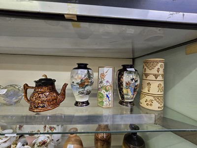 Lot 313 - Five items of decorative ceramic ware to...