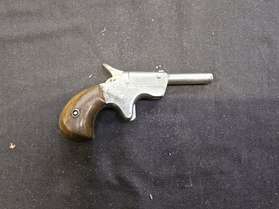 Lot 420 - A 19th century 'muff' pistol by ELG