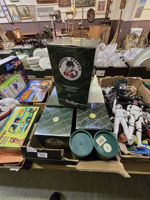 Lot 435 - A tray of nine boxed Robert Harrop 'Doggie...